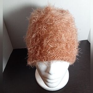 NEW Urban Outfitters Lashes Beanie Cap. Warm Winter Hat! Knit, Caramel Brown.